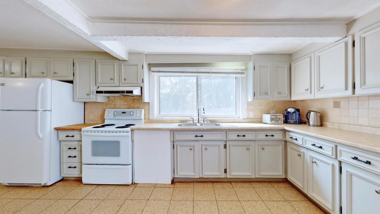 Main Beach River Retreat - Wasaga Beach 1 - Main Strip - 95 Mosley St Exterior photo