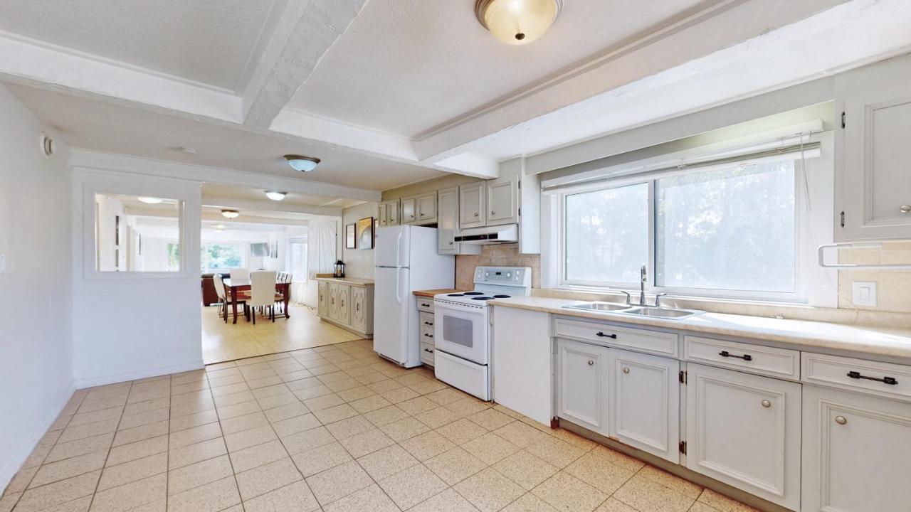 Main Beach River Retreat - Wasaga Beach 1 - Main Strip - 95 Mosley St Exterior photo