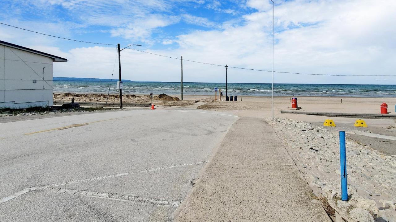 Main Beach River Retreat - Wasaga Beach 1 - Main Strip - 95 Mosley St Exterior photo